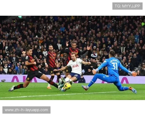 凯恩高速切入禁区射门,热刺前场爆点再次出现